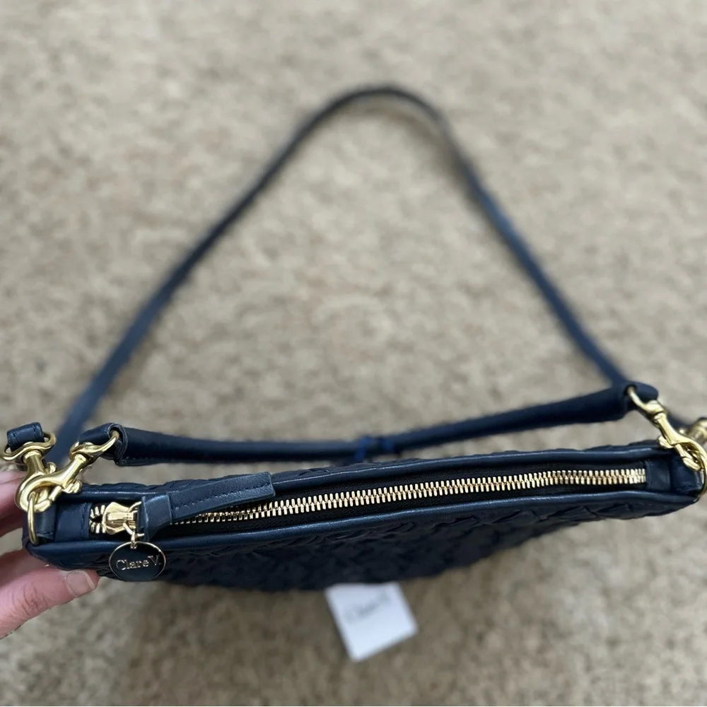 Clare V Petit Moyen in puffy navy blue - Picture 5 of 14